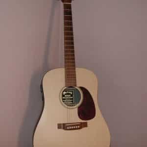 como afinar una guitarra
